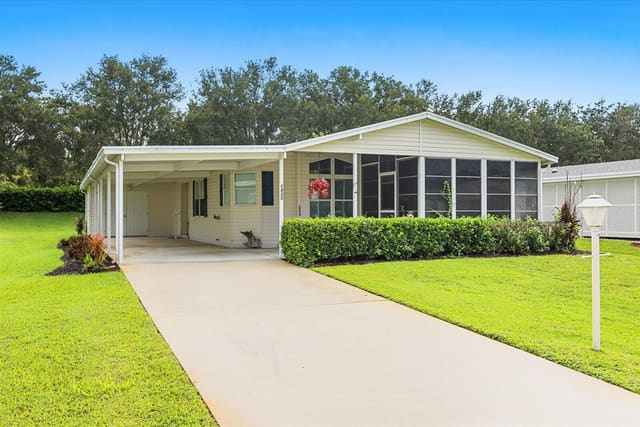 2820 Hook Court, sold in The Links At Savanna Club, Port St Lucie, FL