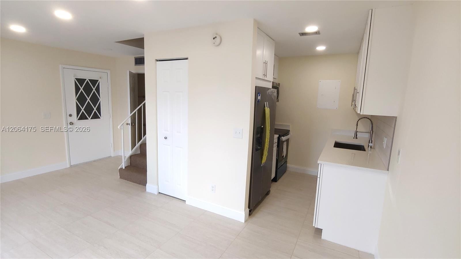 8921 NW 28th Drive 62 — photo 2