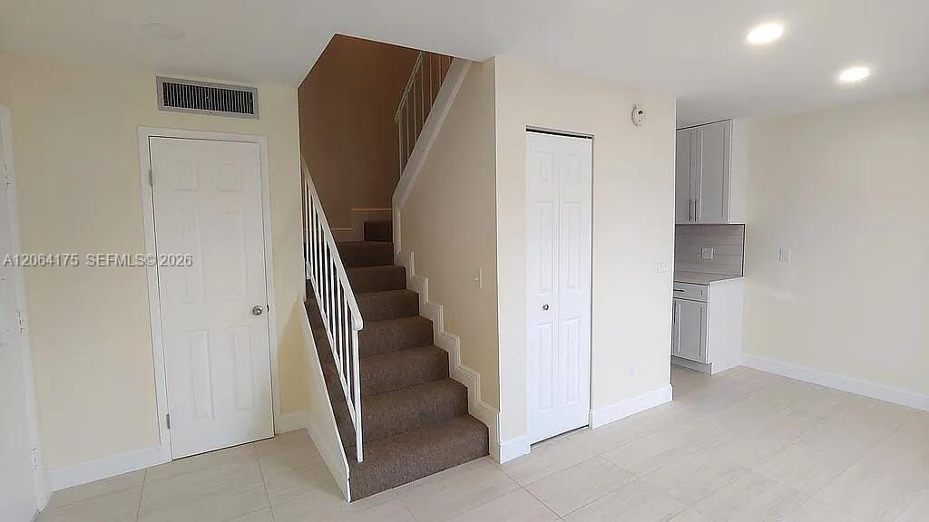 8921 NW 28th Drive 62 — photo 6