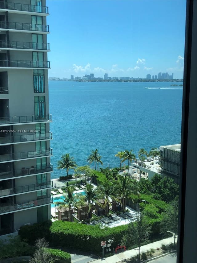 650 NE 32nd Street 908, Paraiso Bay, Miami, FL