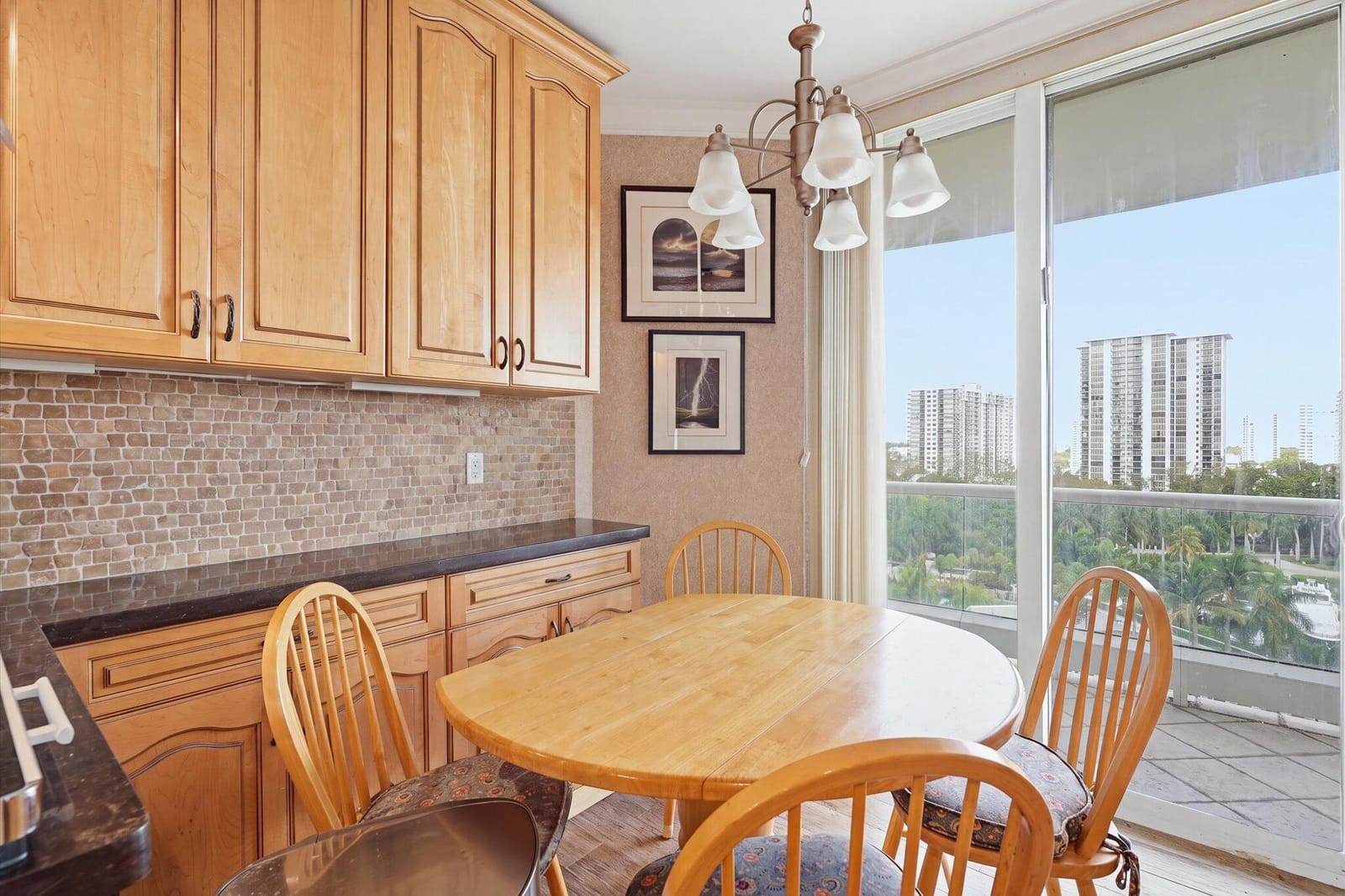 7000 W Island Boulevard 907, Aventura, FL 33160 photo 12