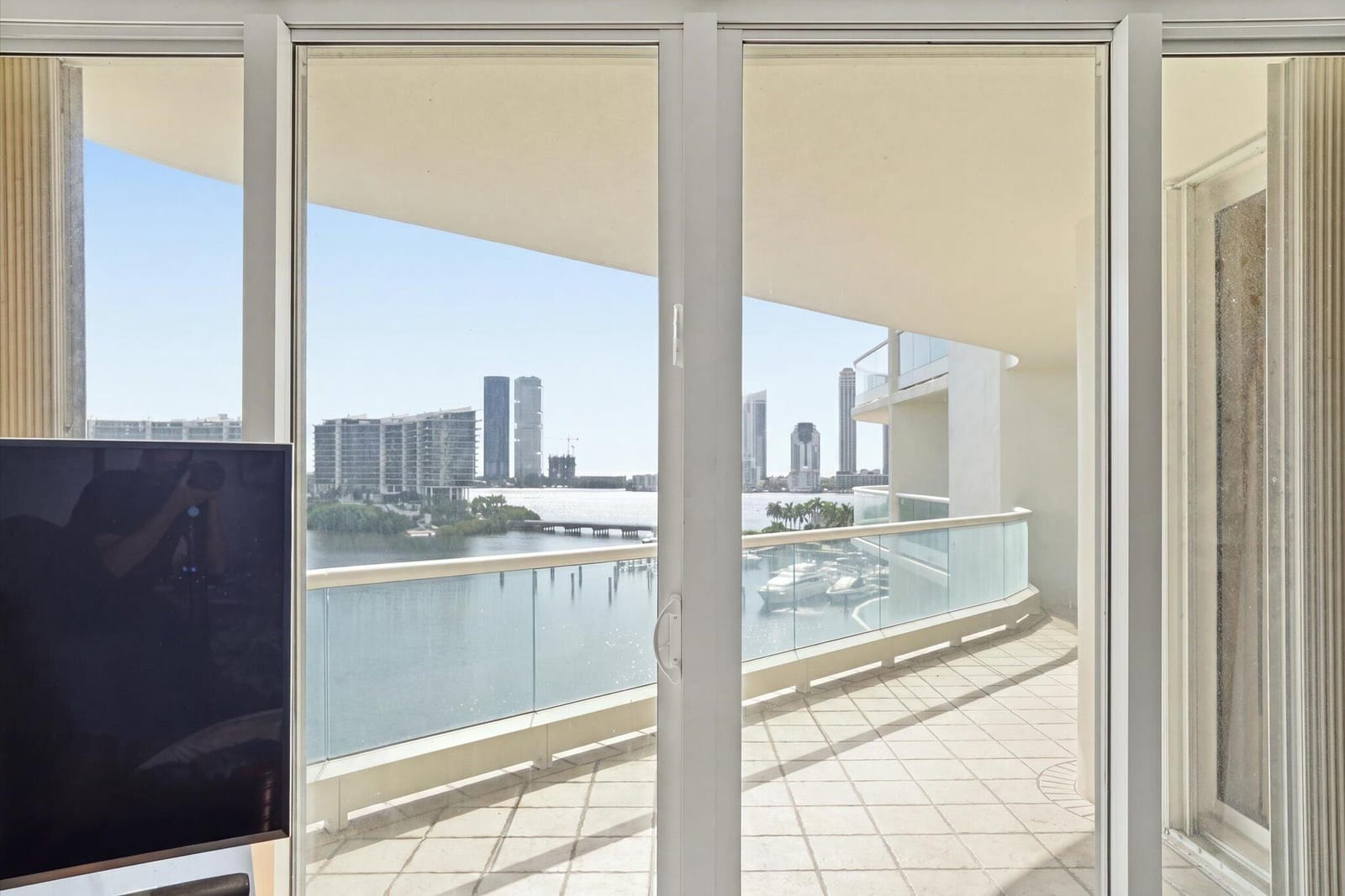 7000 W Island Boulevard 907, Aventura, FL 33160 photo 17