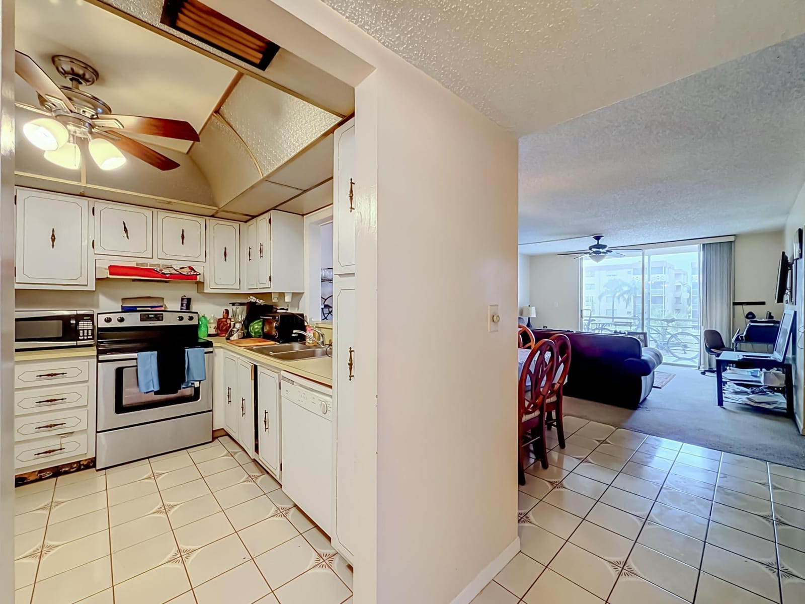 410 NW 68th Avenue 301 — photo 6