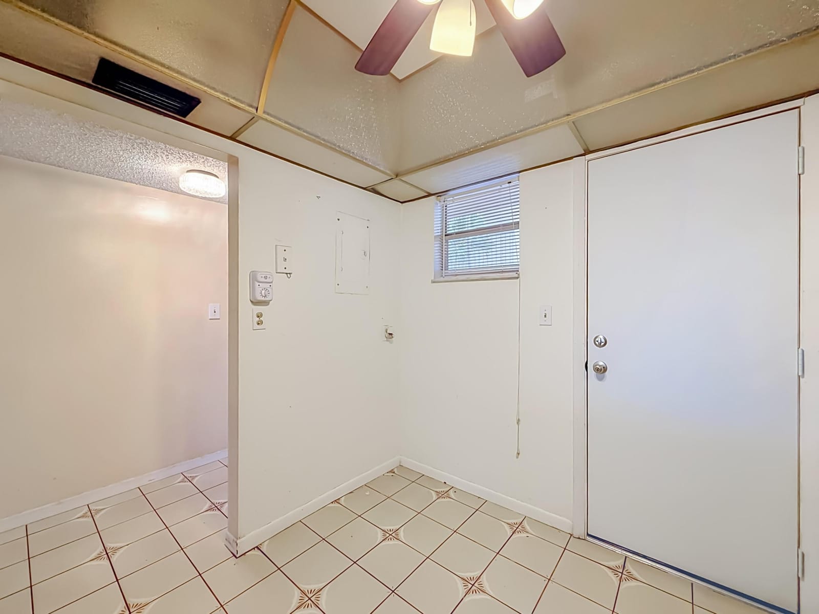 410 NW 68th Avenue 301 — photo 9