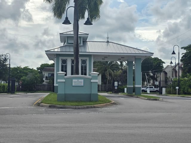 5217 NW 18th Street 3D, Windermere Condo Number Two, Lauderhill, FL