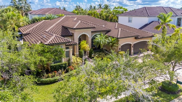 18800 SW 41st Street, Sunset Lakes, Miramar, FL