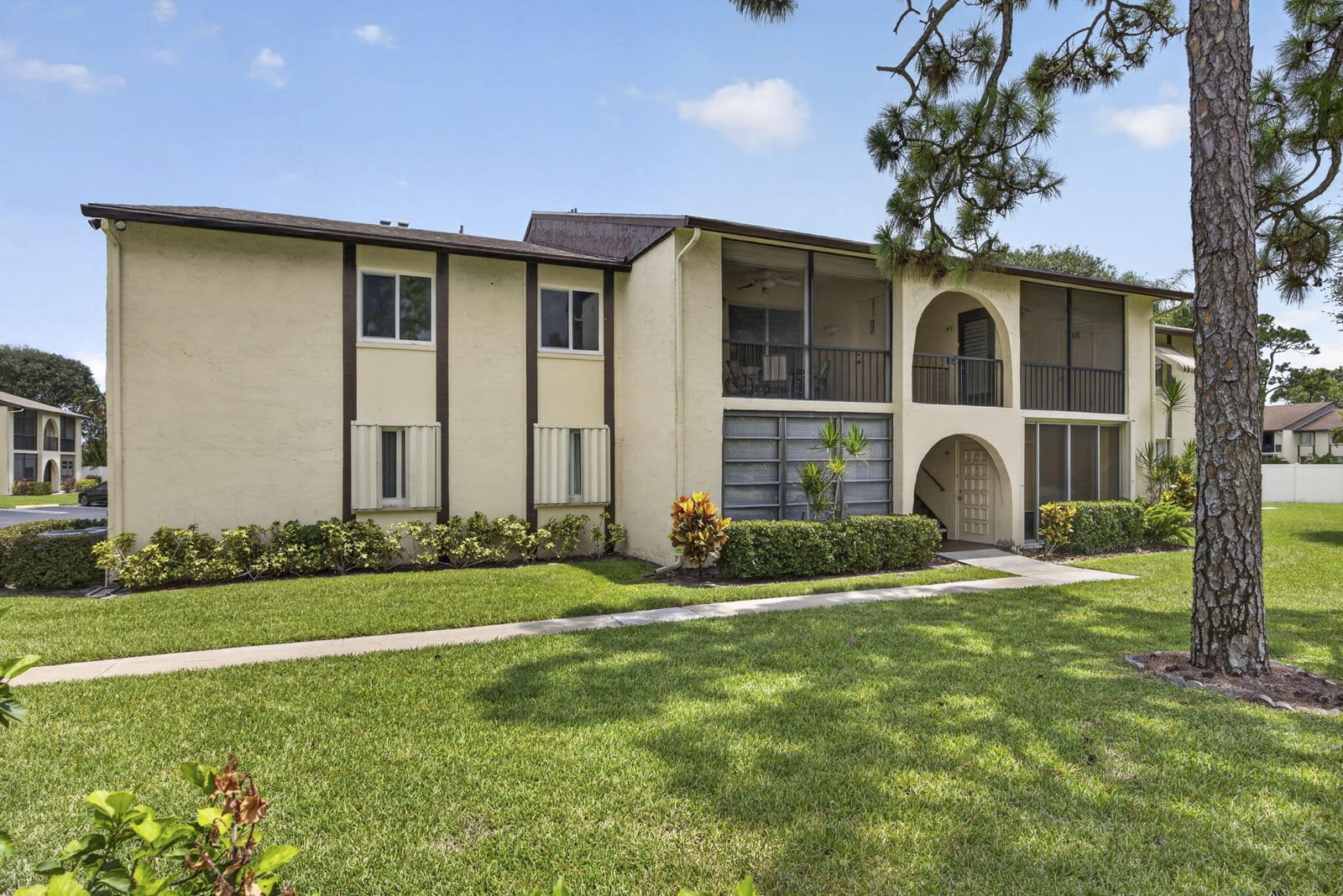 3625 La Aires Court C-2 — photo 2