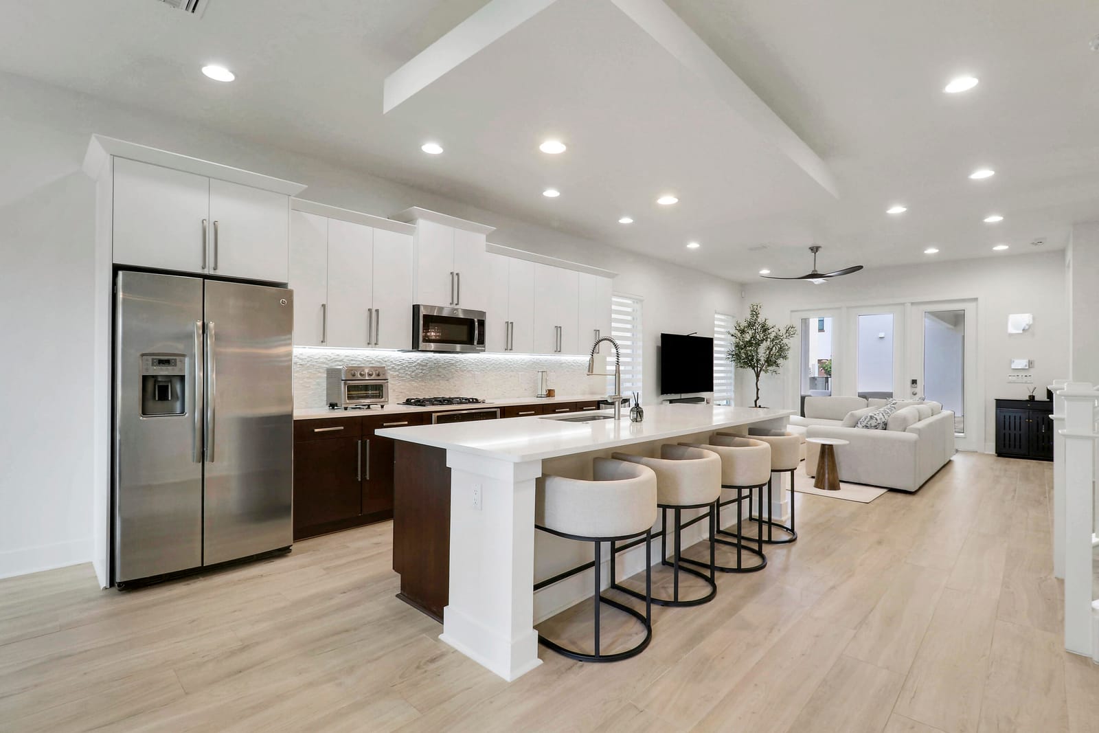 5029 GRANDIFLORA Road — photo 3