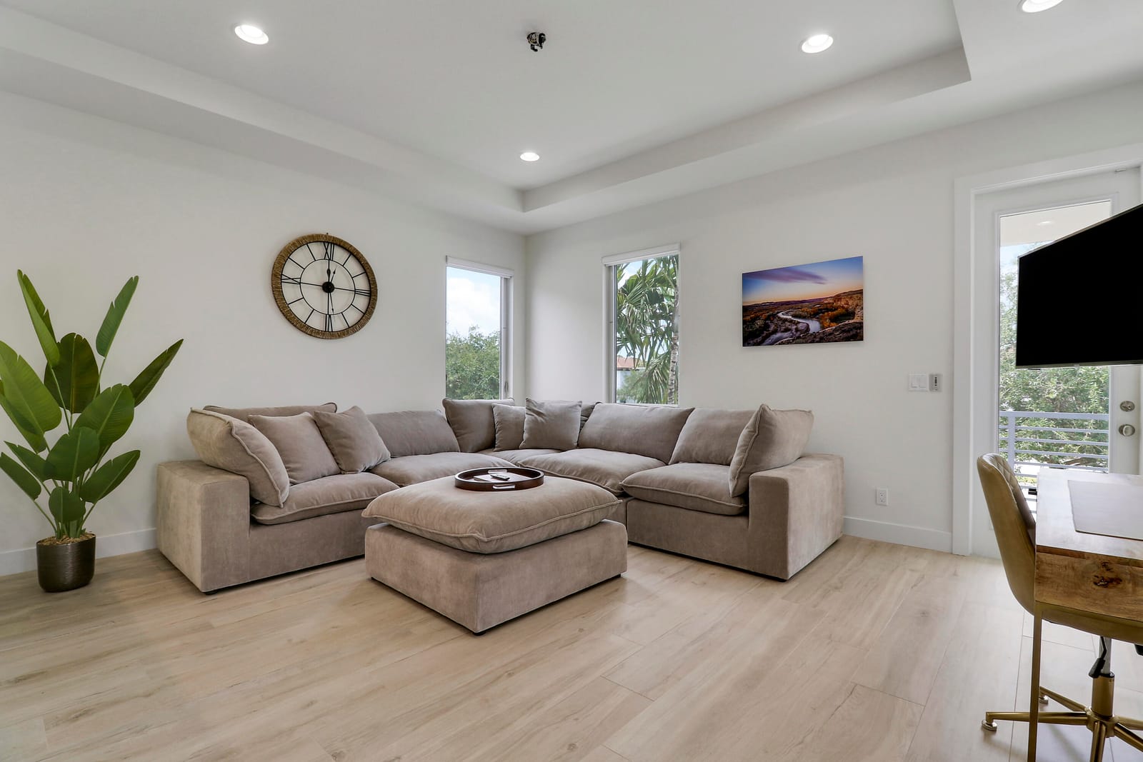 5029 GRANDIFLORA Road — photo 10