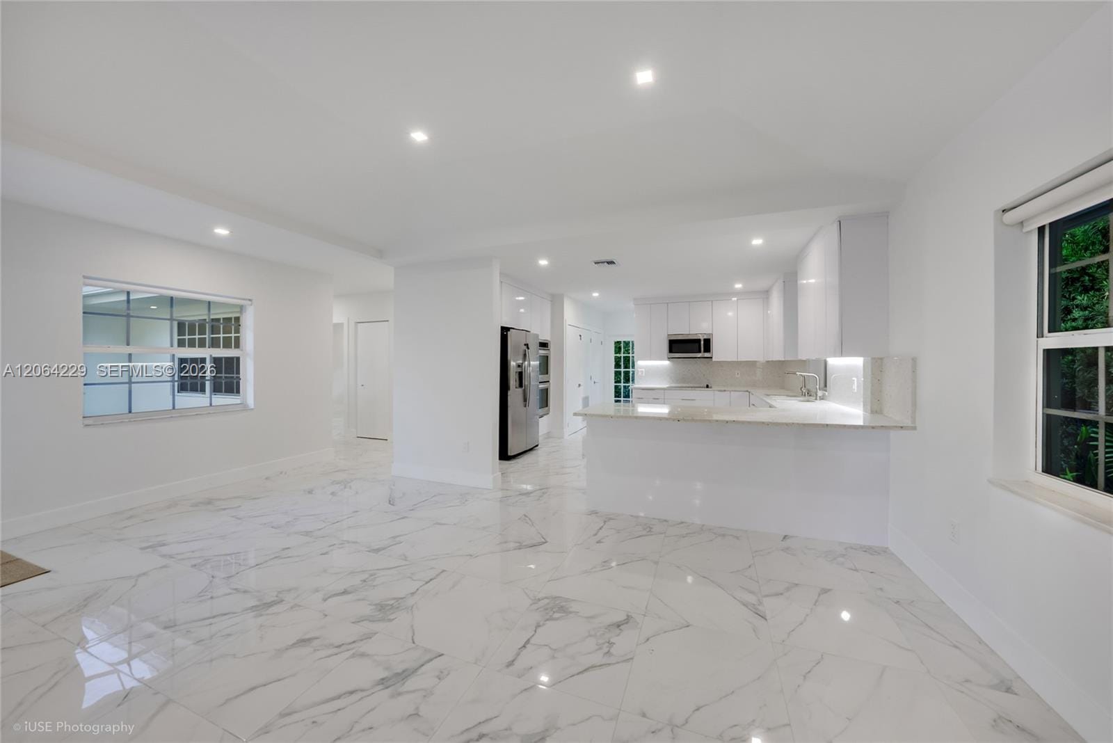 52 Camden Drive, Bal Harbour, FL 33154 photo 11