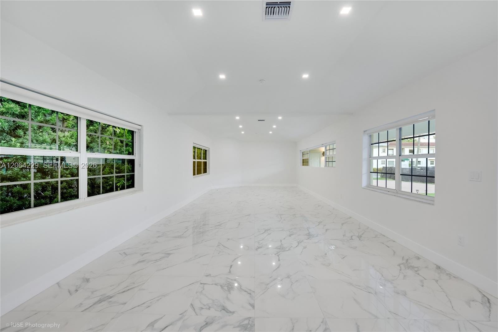 52 Camden Drive, Bal Harbour, FL 33154 photo 12