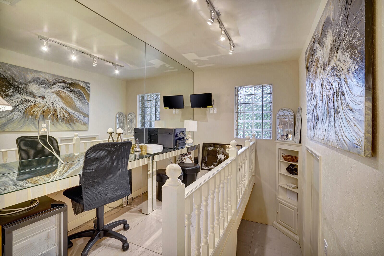 290 E FERN Drive — photo 10