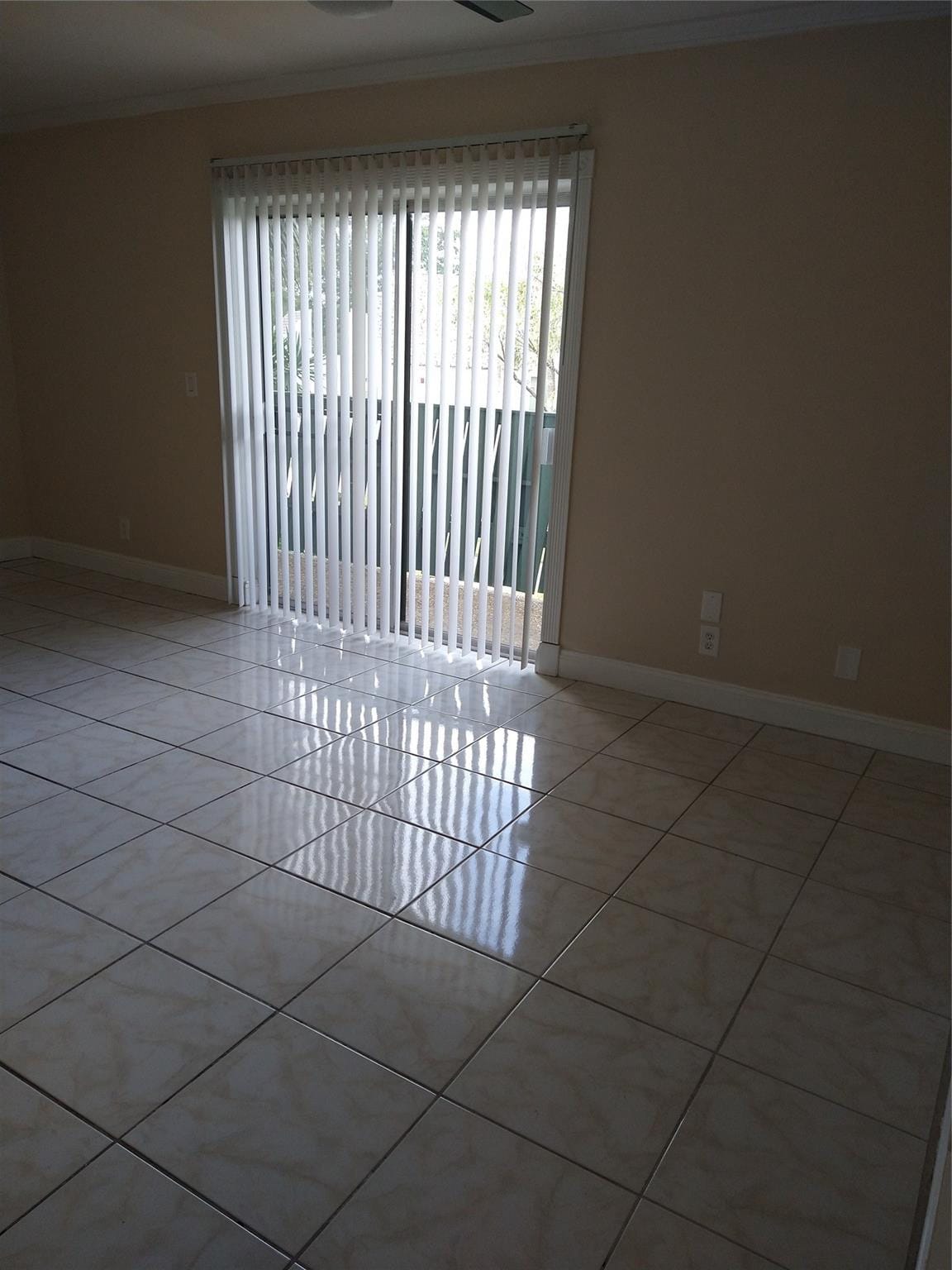 8903 NW 28th Drive 8B — photo 4