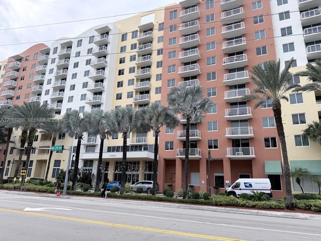 18800 NE 29th Avenue 323, Venture At Aventura East, Aventura, FL