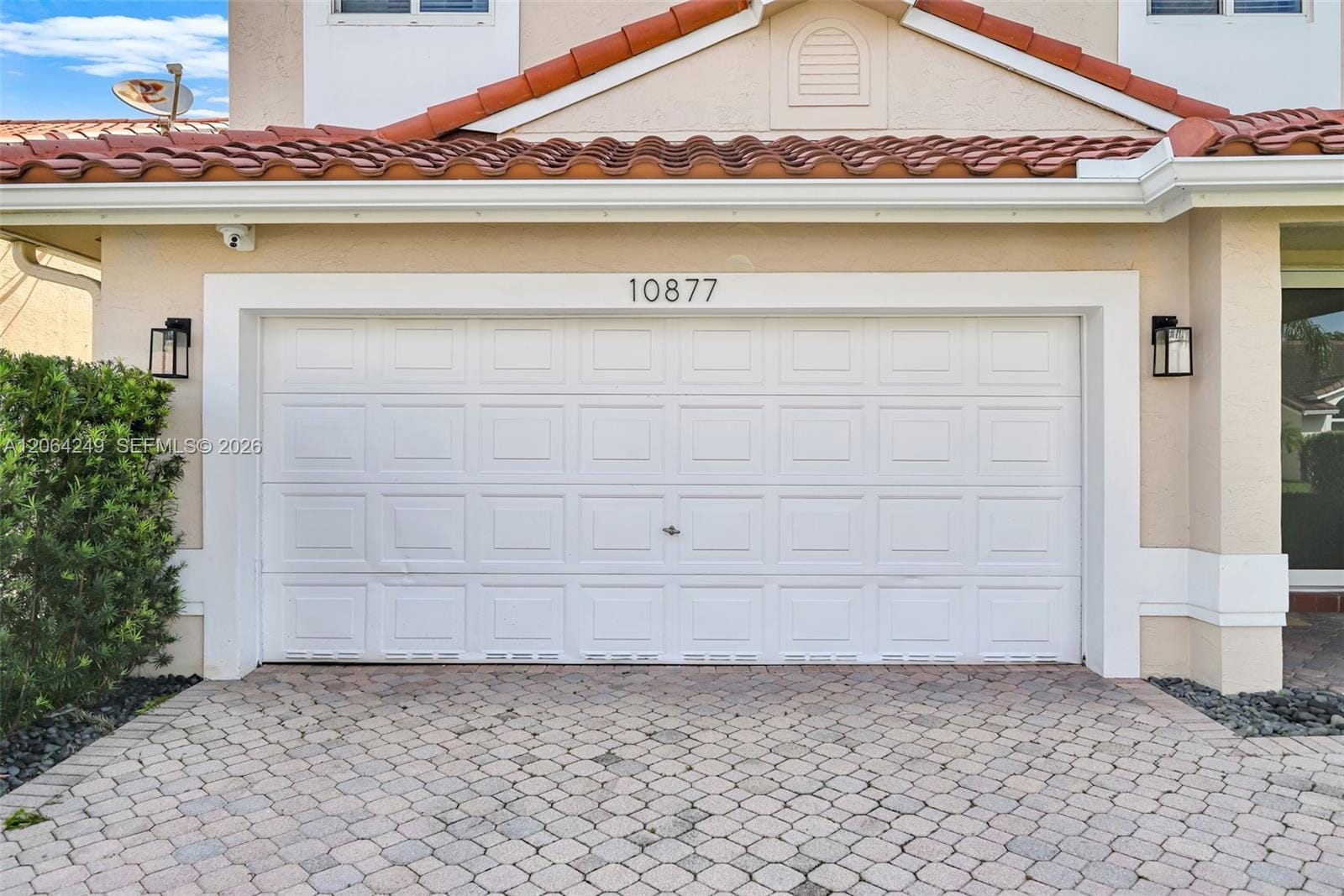 10877 SW 152nd Place — photo 3