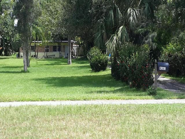 4361 SW 25th Street — photo 2
