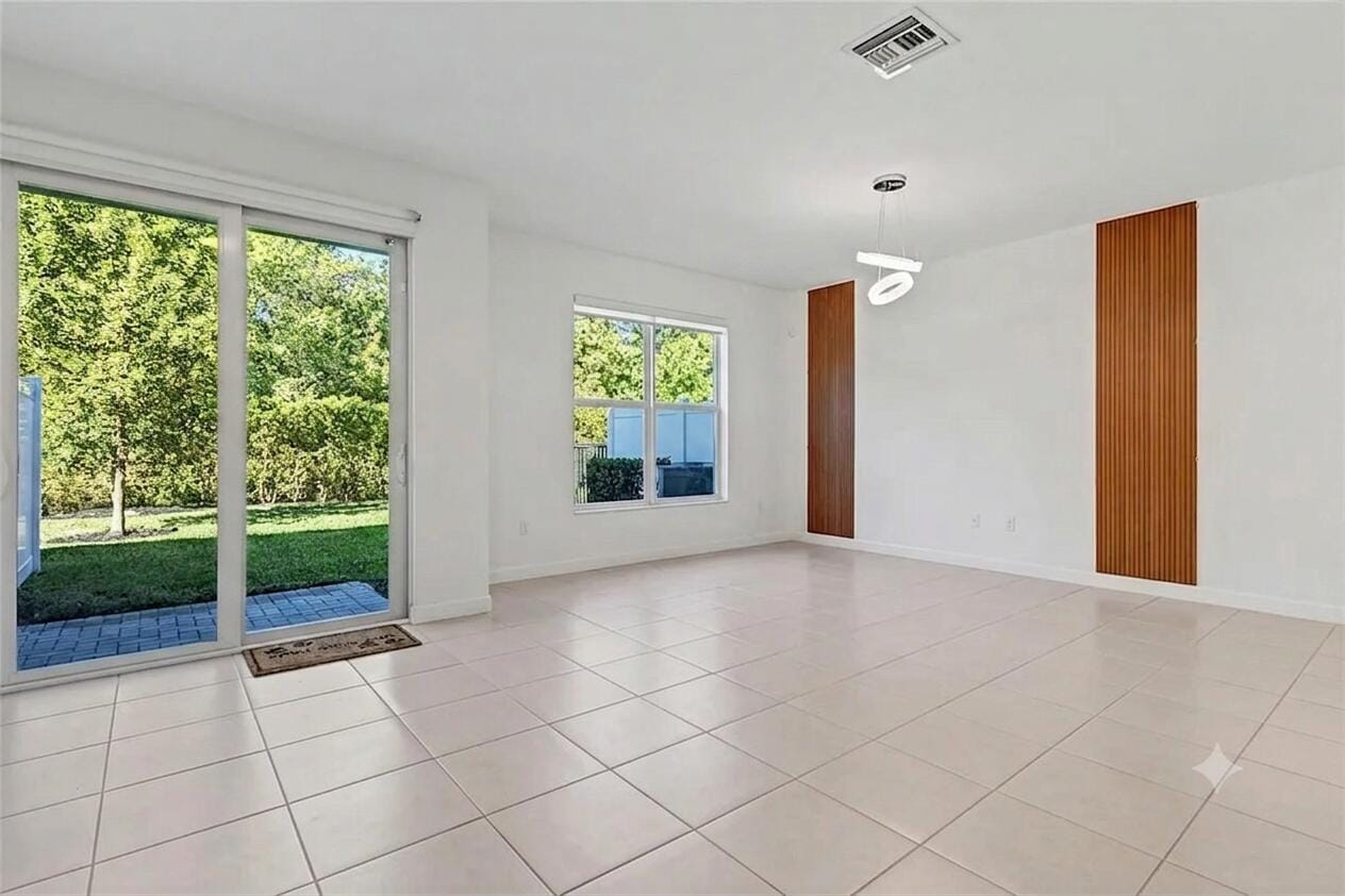4303 HAMMOCK GROVE Drive — photo 3