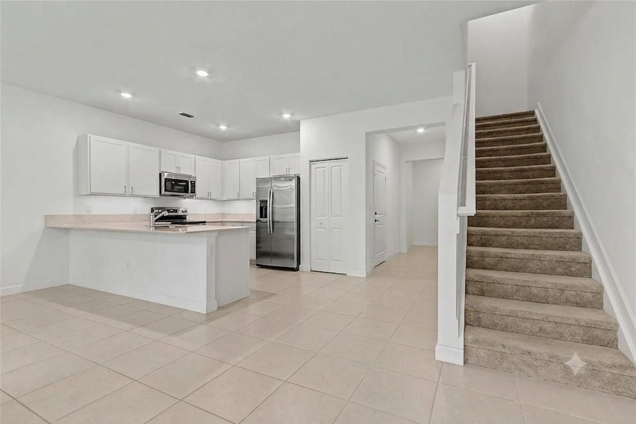 4303 HAMMOCK GROVE Drive — photo 5
