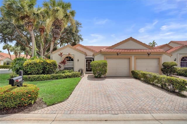 7566 Red Ruby Drive, Emerald Pointe, Delray Beach, FL