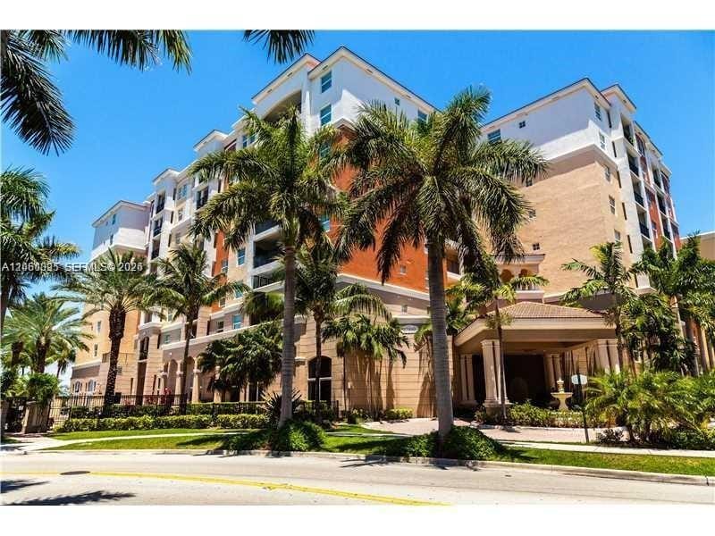 17100 N Bay Road 1309, Sunny Isles Beach, FL 33160 photo 2