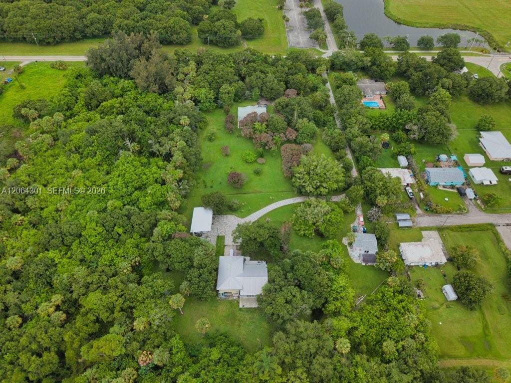 2108 Okeechobee Road — photo 9