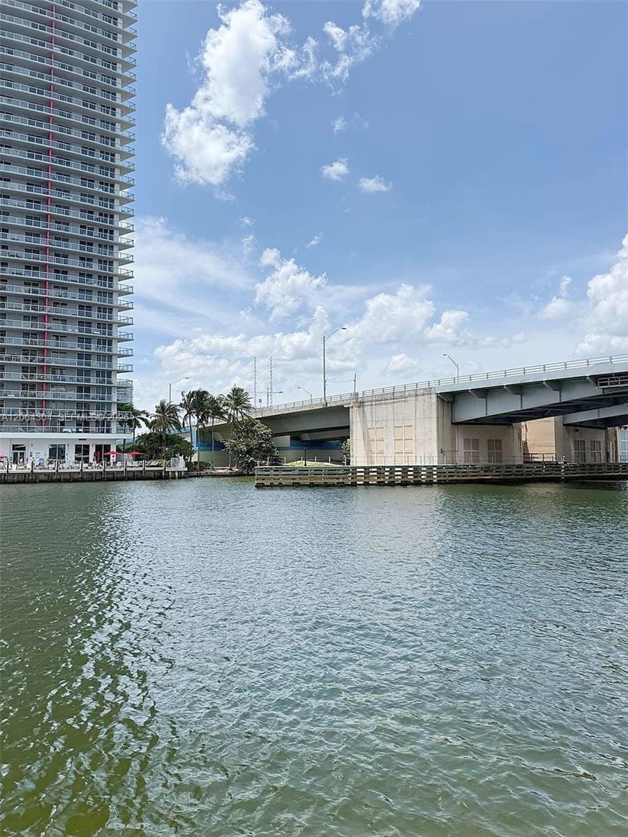 1817 S Ocean Drive 824 — photo 2
