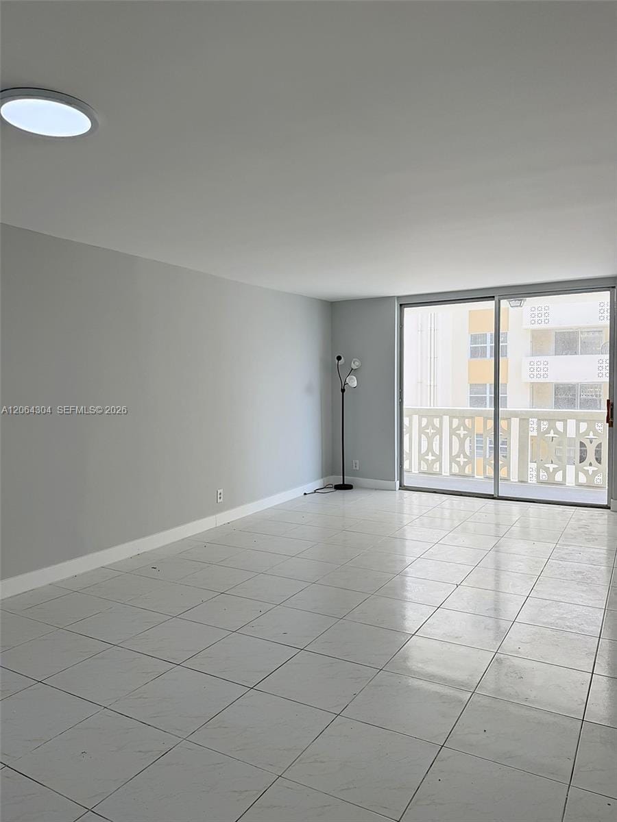1817 S Ocean Drive 824 — photo 6