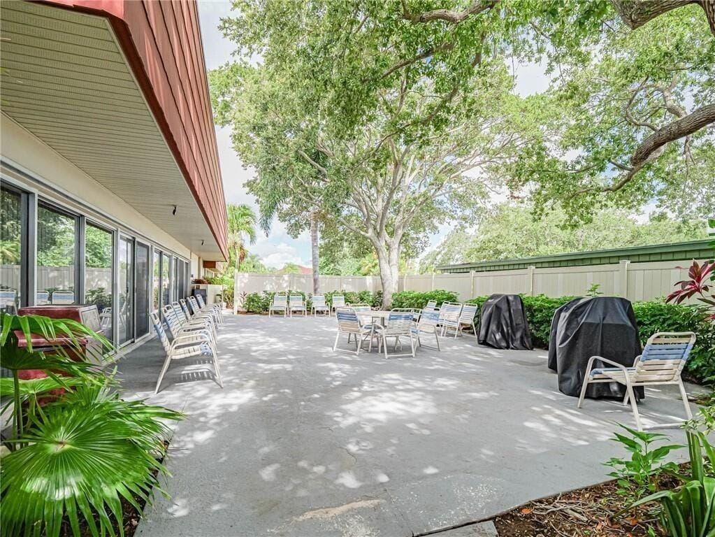55 WOODLAND Drive 206 — photo 12