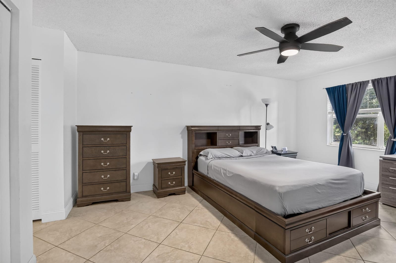 6001 N Falls Circle Drive 306 — photo 9