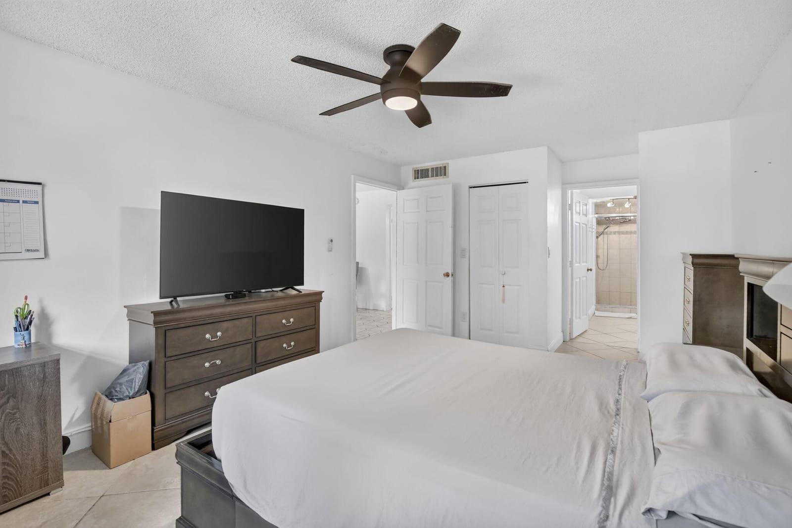 6001 N Falls Circle Drive 306 — photo 11