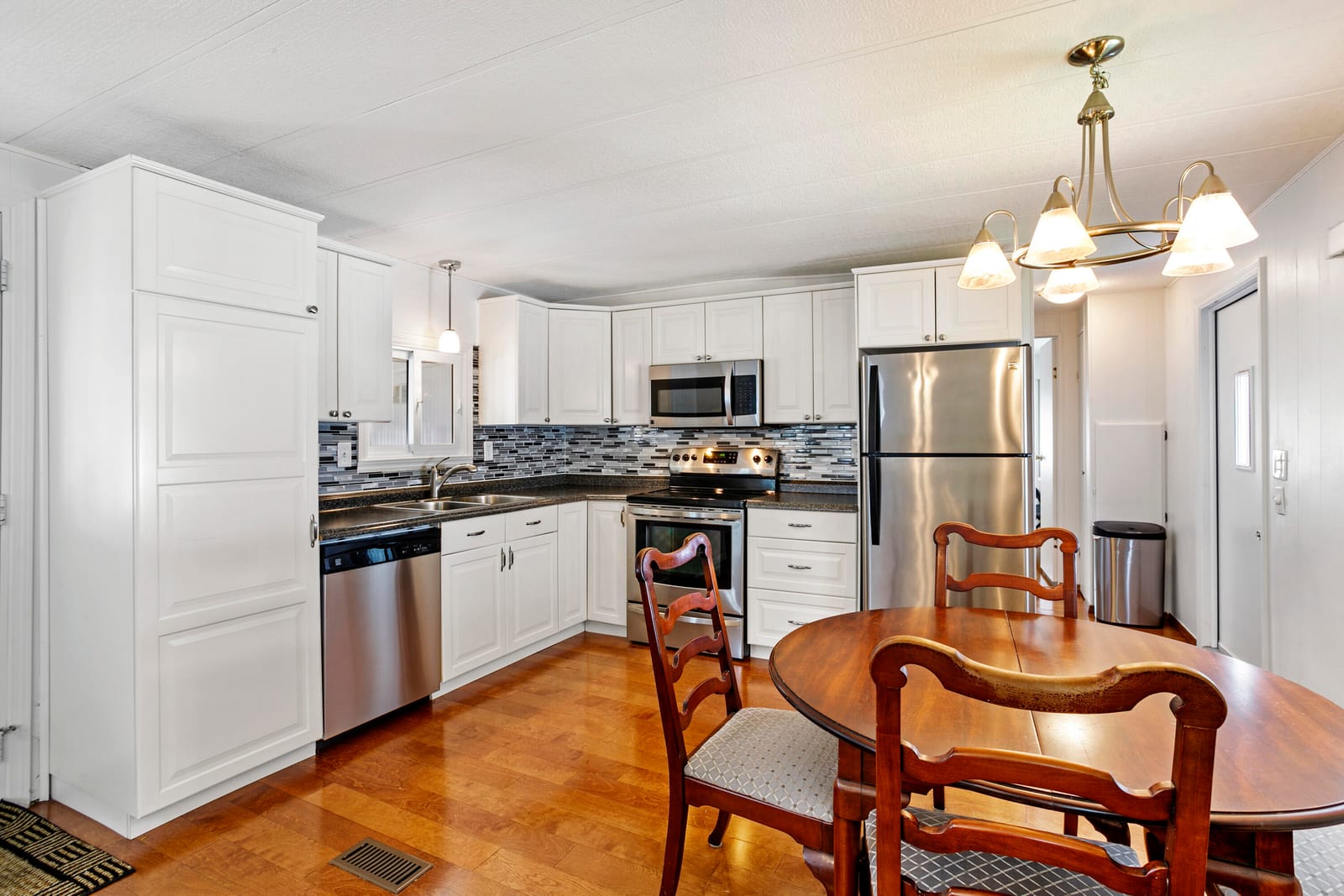14010 KINGSTON BAY — photo 4