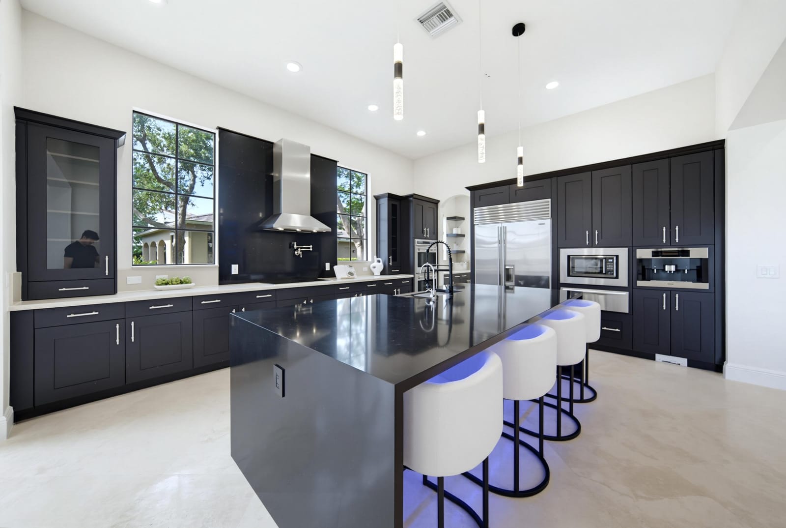 9619 Clemmons Street — photo 3