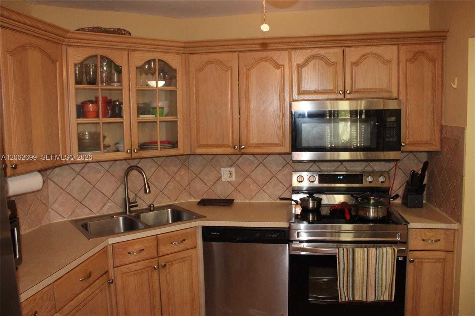 6301 N Fall Circle Drive 410 — photo 2