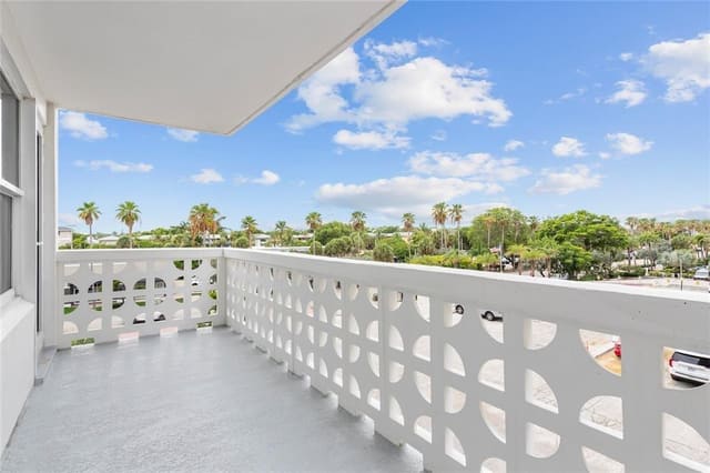 4010 Galt Ocean Drive 312, Fort Lauderdale, FL 33308