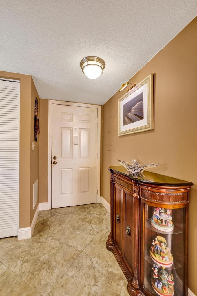 2210 SW 92ND Terrace 2702 — photo 8