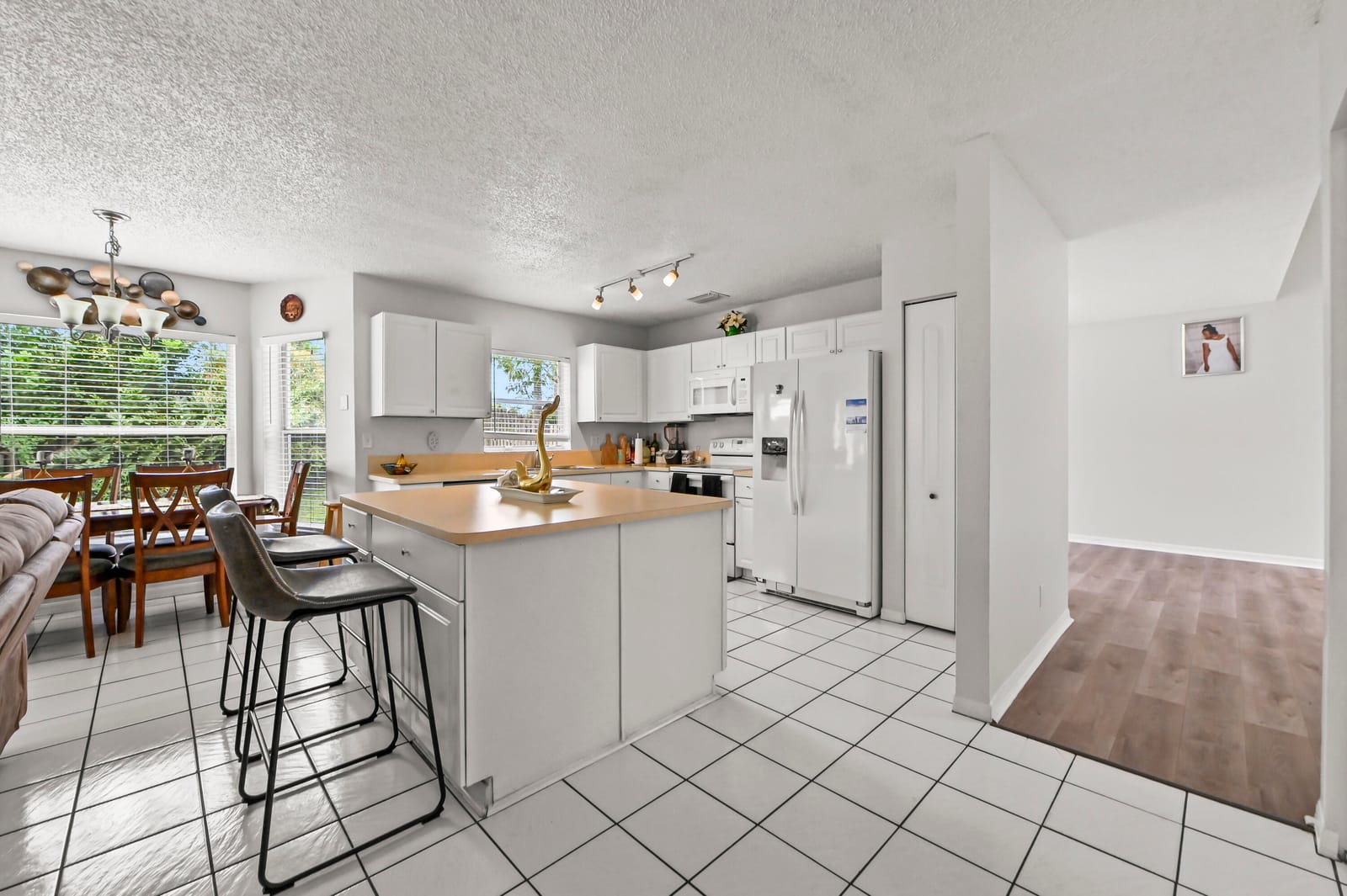 7581 BRISTOL BAY Lane — photo 8