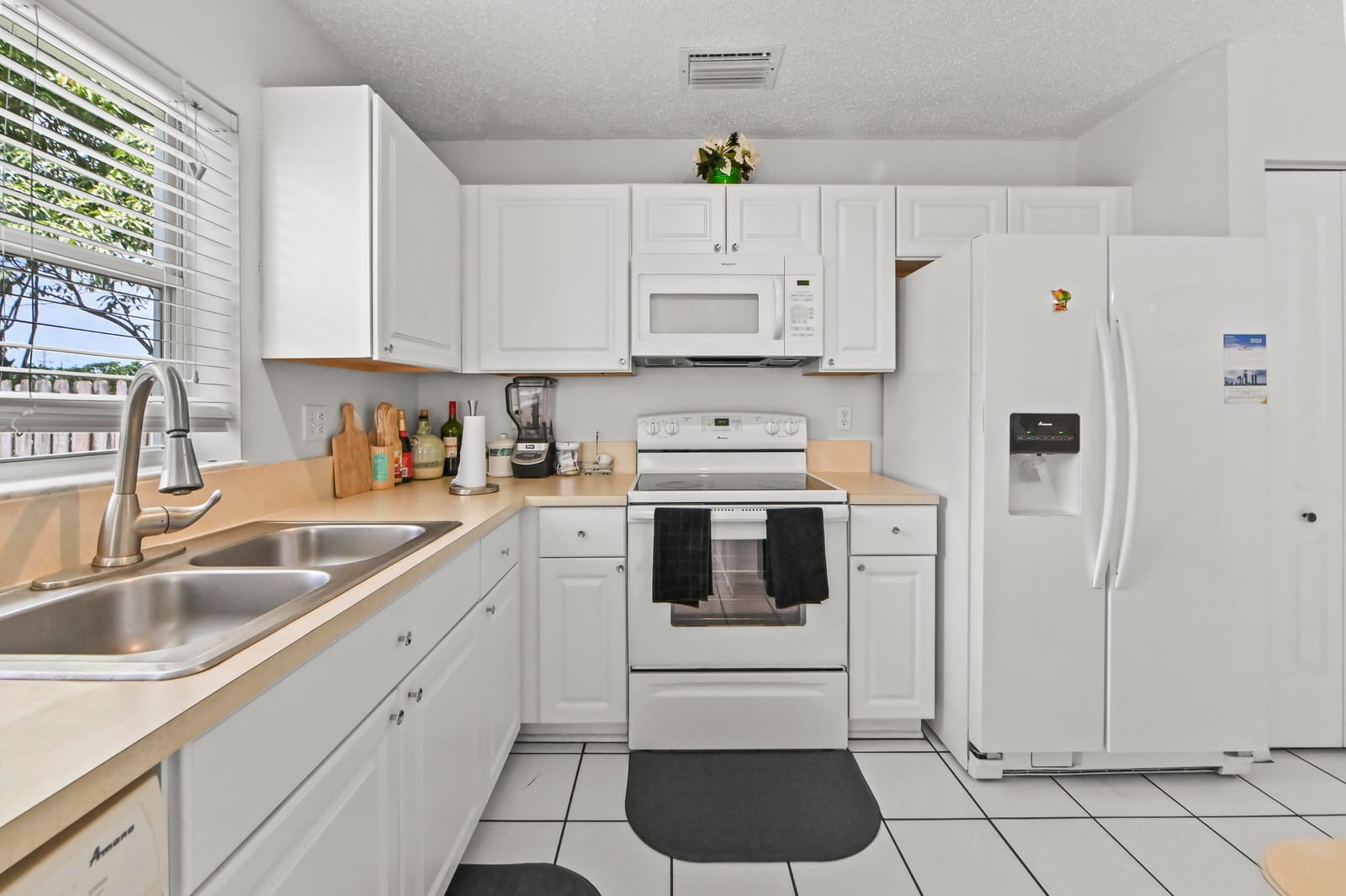 7581 BRISTOL BAY Lane — photo 10