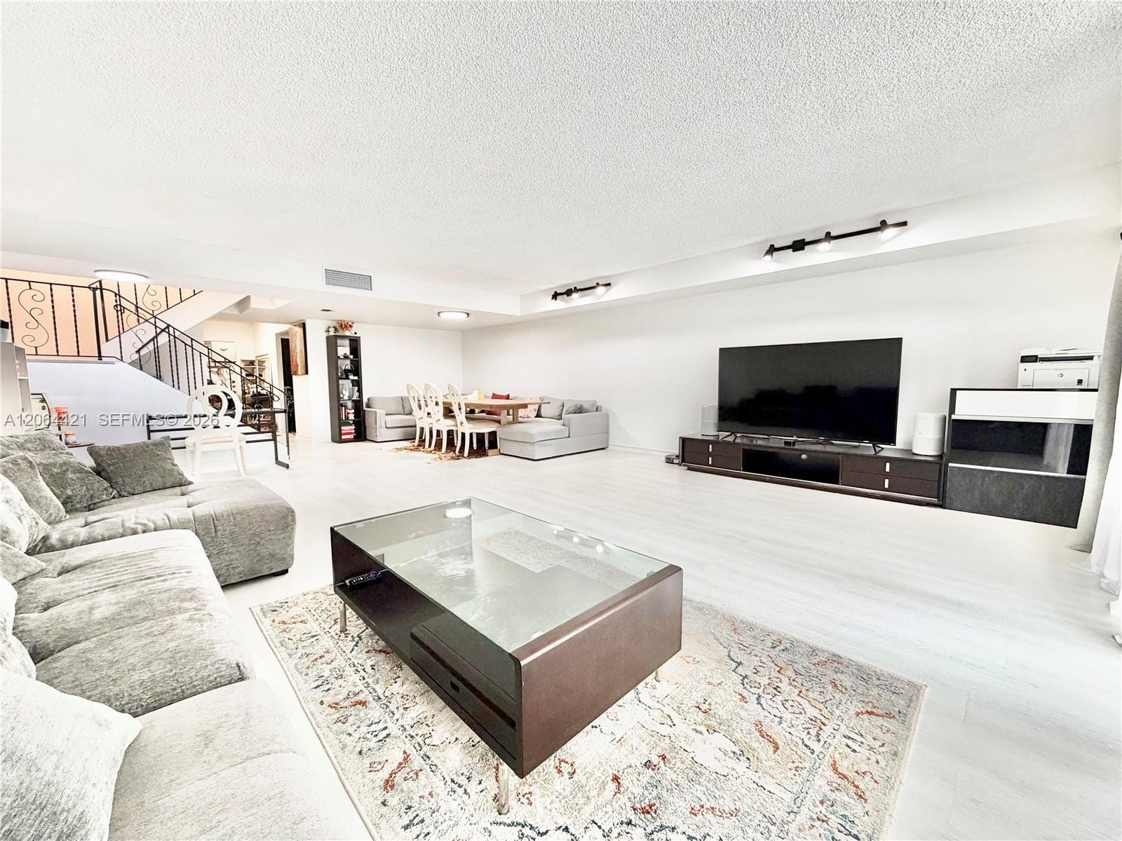 2203 NE 7th Street 14 — photo 8