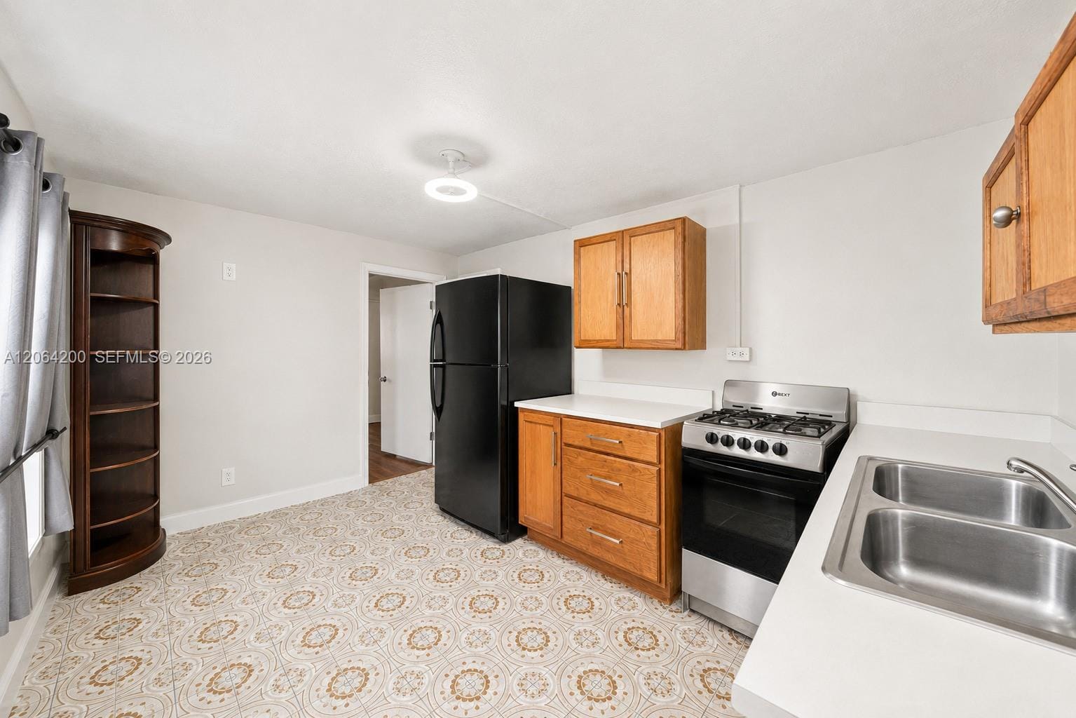 291 W 47th Street — photo 7