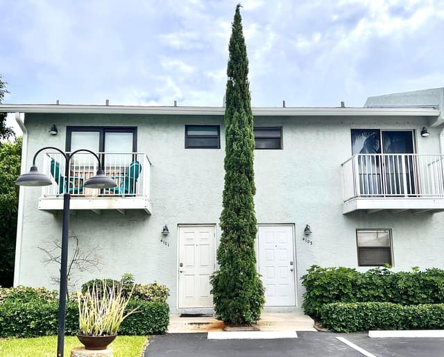 4103 NE 21st Terrace, Lighthouse Point, FL 33064