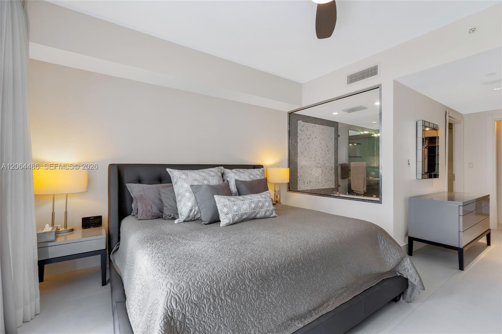 200 Biscayne Boulevard Way 504, Miami, FL 33131 photo 16