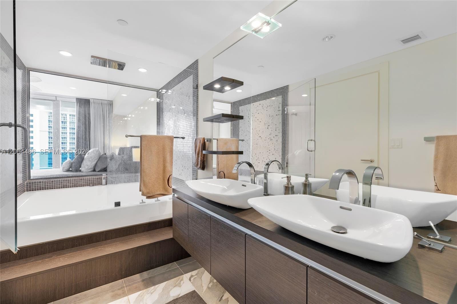 200 Biscayne Boulevard Way 504, Miami, FL 33131 photo 19