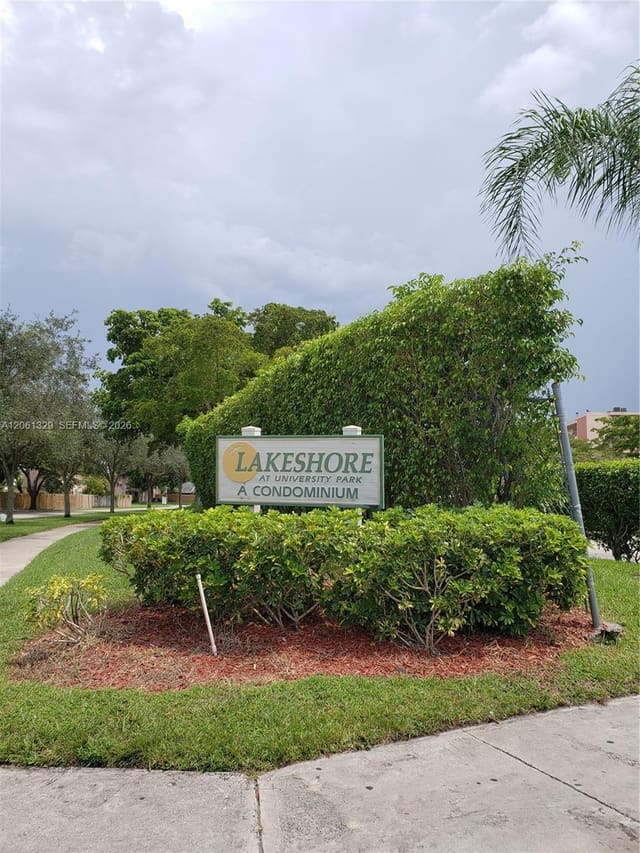 8550 N Sherman Circle 303, Miramar, FL 33025