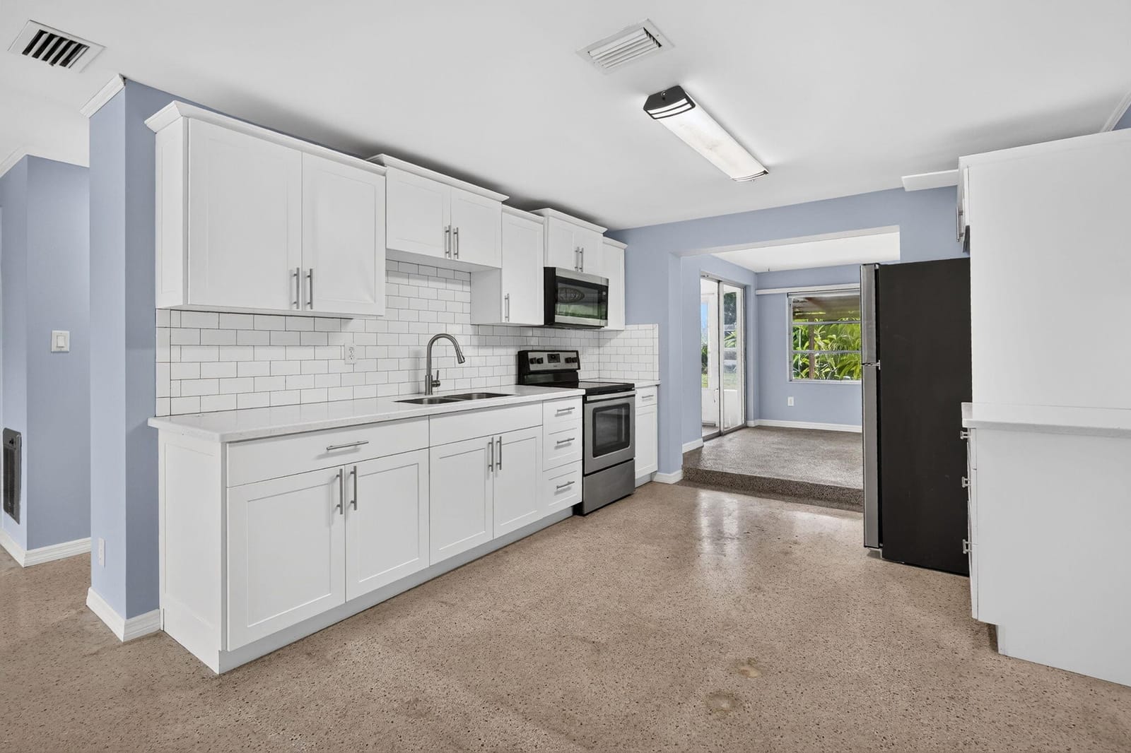 820 SE 13th Street — photo 8