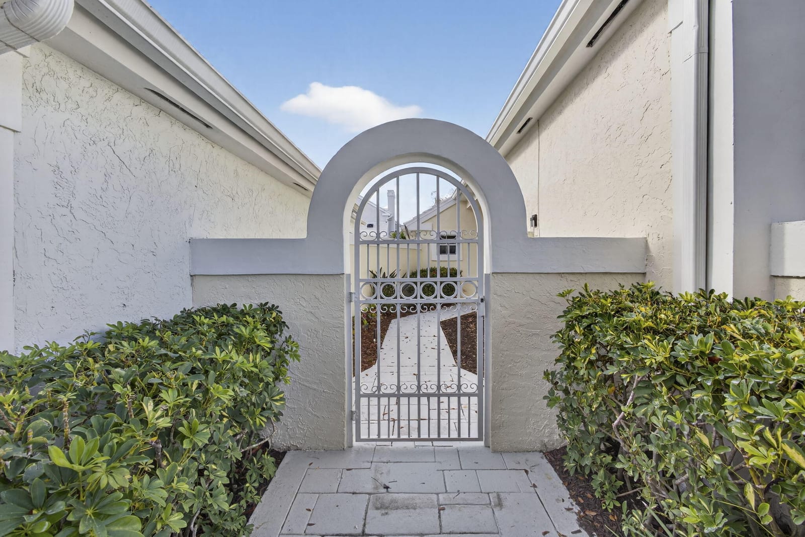 18 SELBY Lane — photo 6