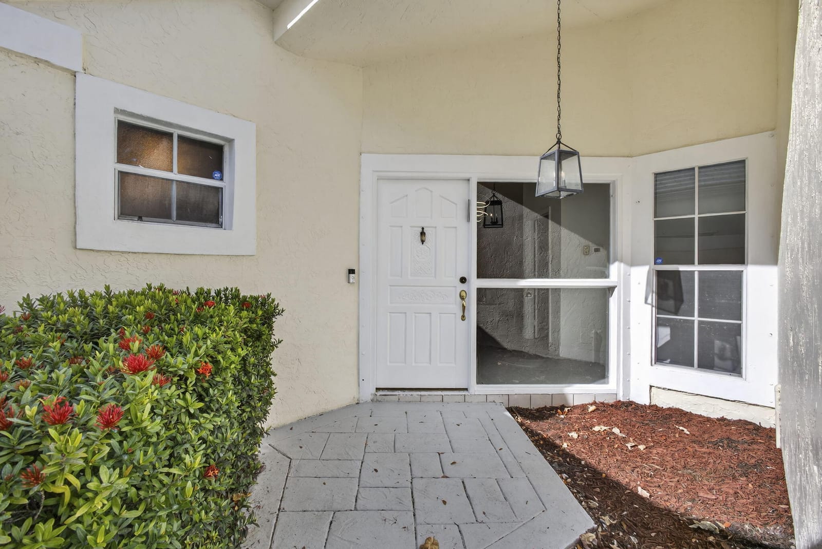 18 SELBY Lane — photo 8