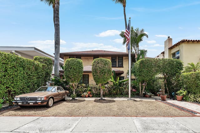 232 Australian Avenue 3, Palm Beach, FL 33480