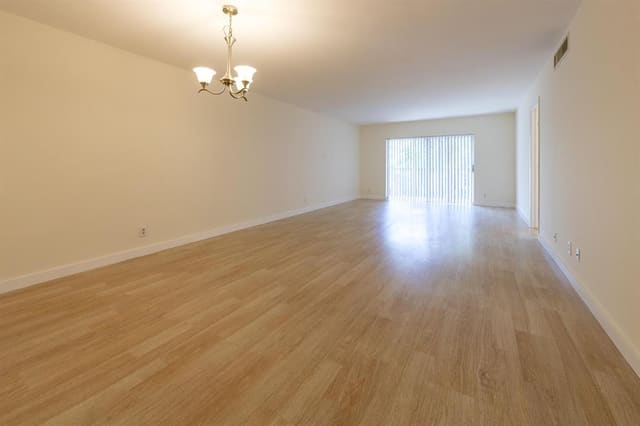 6061 N FALLS CIR Drive 402, Lauderhill, FL 33319