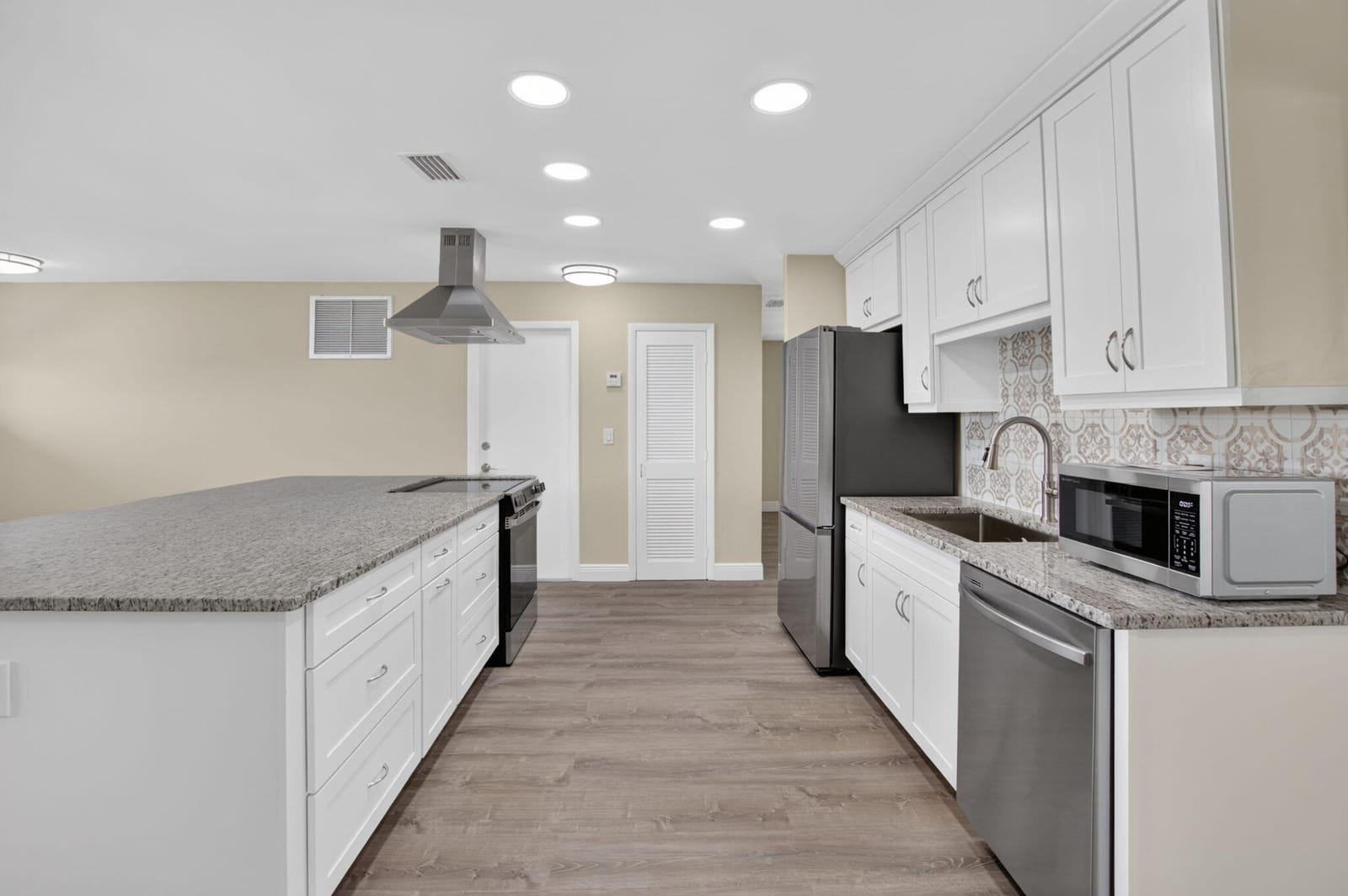 2081 SW 13th Terrace — photo 12
