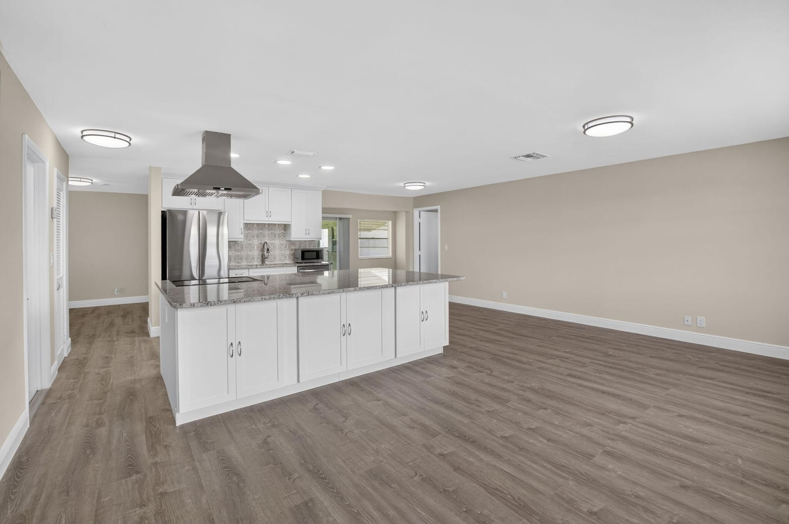 2081 SW 13th Terrace — photo 5